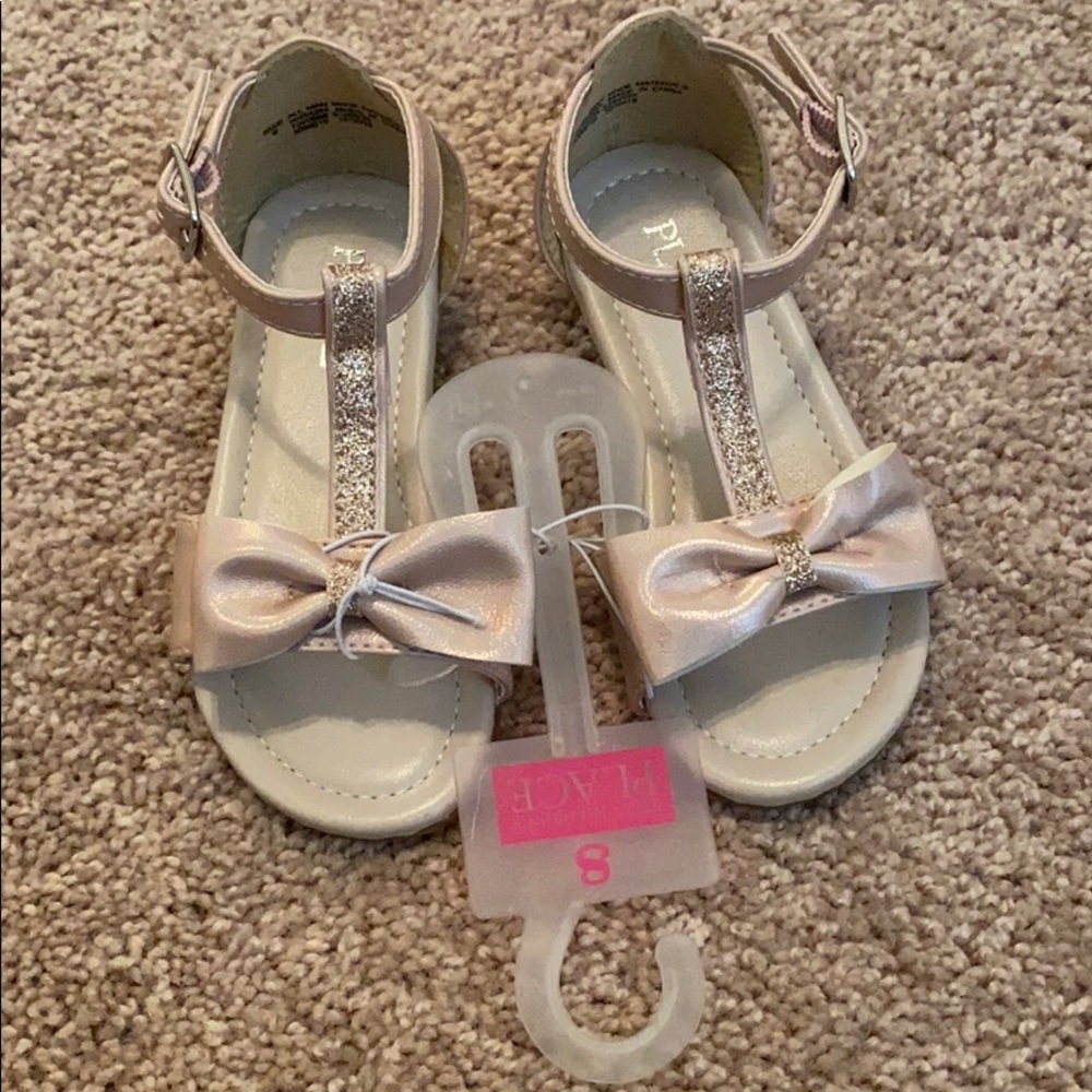NWT children’s place nude colored toddler sandal